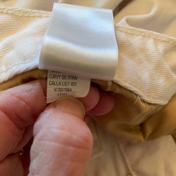 Old Navy High Rise Curvy O.G.Straight Ankle Jean- Size 20-Calla Lily Color - Picture 7 of 8